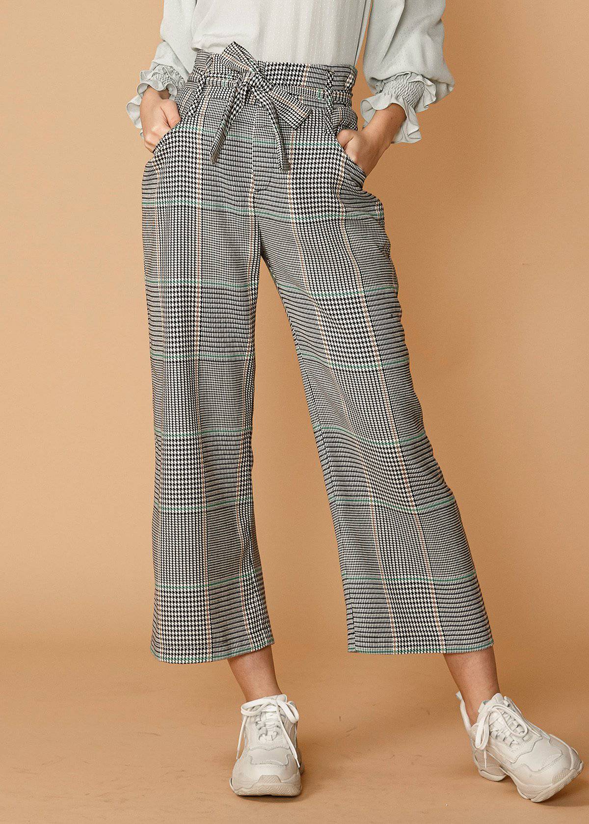 Women's Plaid Tie Waist Cropped Pants in Fall Glen